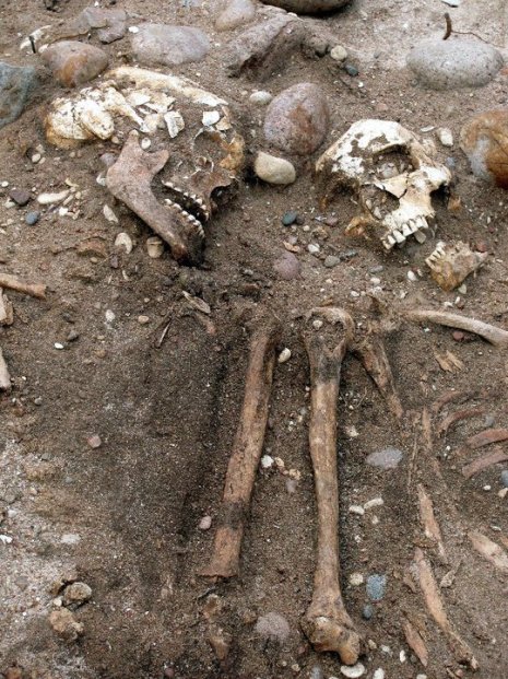 Saarenmaan laivahaudat osa II