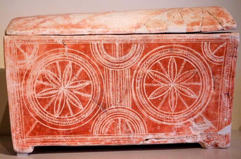 Seemiläinen ossuaario 1. vuosisadalta jaa. Israelin museossa. Kuva:  Nick Thompson/Flickr CC.