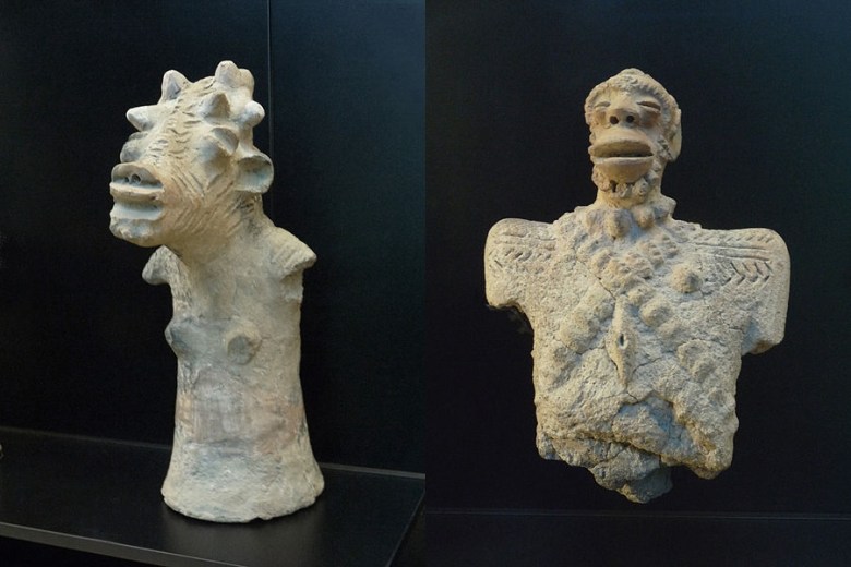 Noin neljäsosa sao-kansan valmistamista savifiguriineista on peräisin hautauksista. Etenkin lasten haudoista löytyneitä figuriineja on pidetty usein leluina. Kuvissa antropomorfisia figuriineja. (Wikimedia Commons)